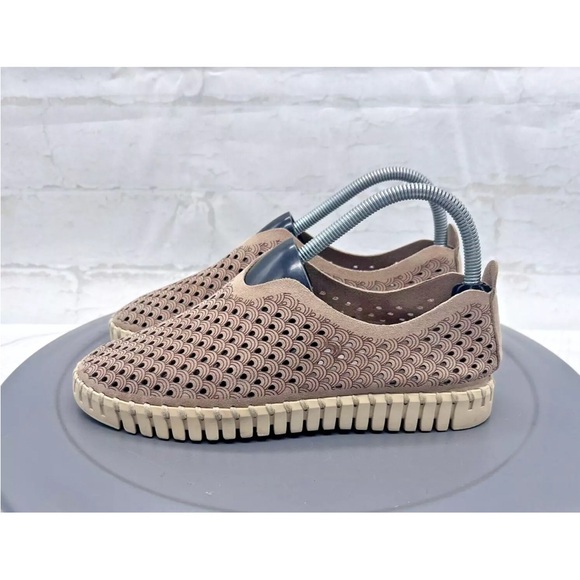 Ilse Jacobsen Shoes Hornbaek Tulip 139 Womens 38 EU 7.5-8 US Slip On Sneakers - Picture 3 of 13